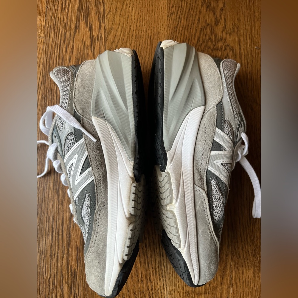 New Balance 990V6 Women 6.5 / Boys 5 /EU 37.5 Gray White Made In USA - Picture 5 of 8